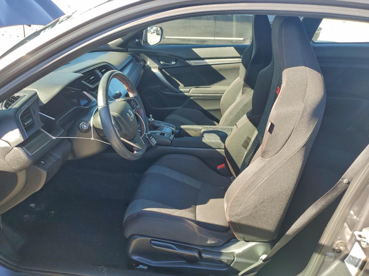 Honda Civic Si Image 3