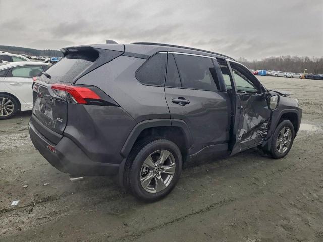 Toyota RAV4 Xle Image 8