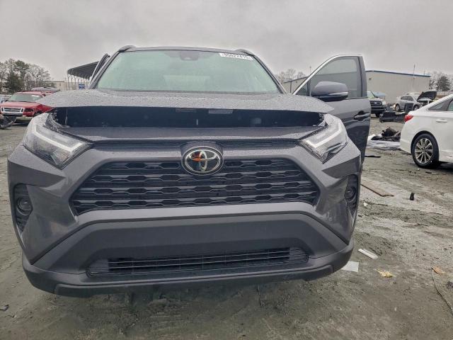 Toyota RAV4 Xle Image 6