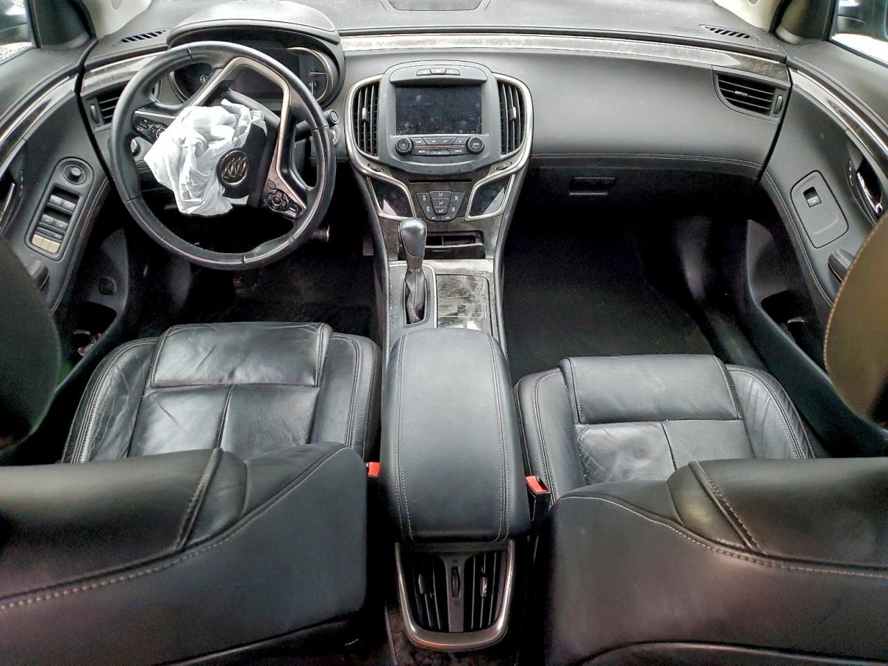 Buick LaCrosse Image 5