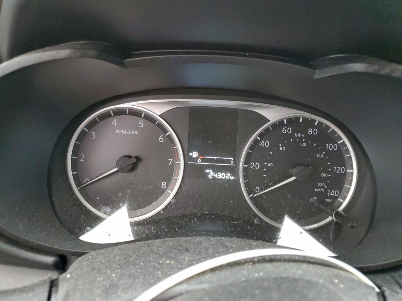 Nissan Versa S Image 5