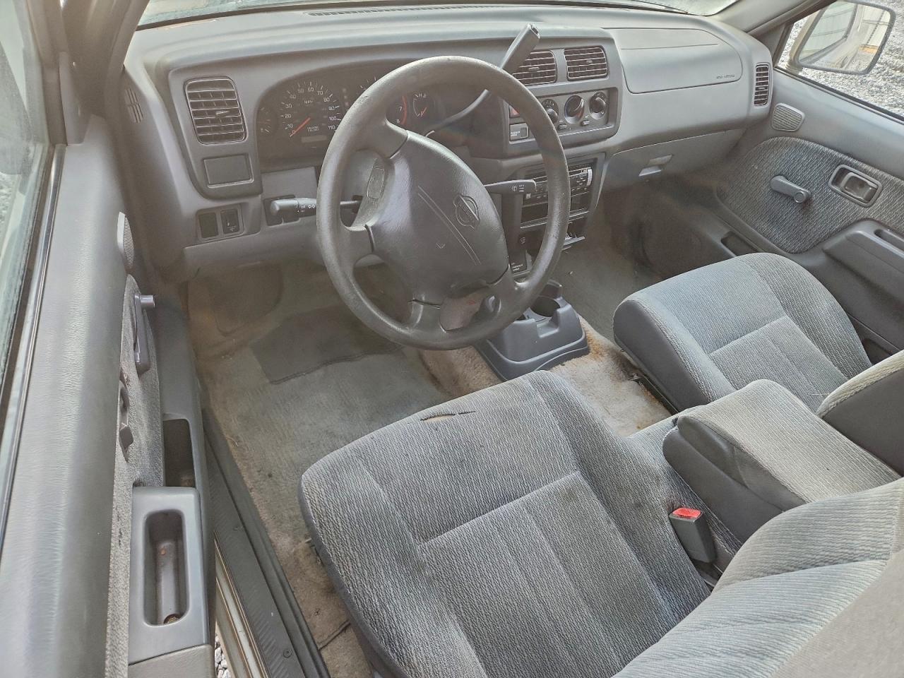 Nissan Frontier King Cab Xe Image 9