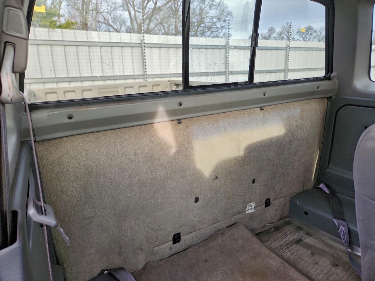 Nissan Frontier King Cab Xe Image 10