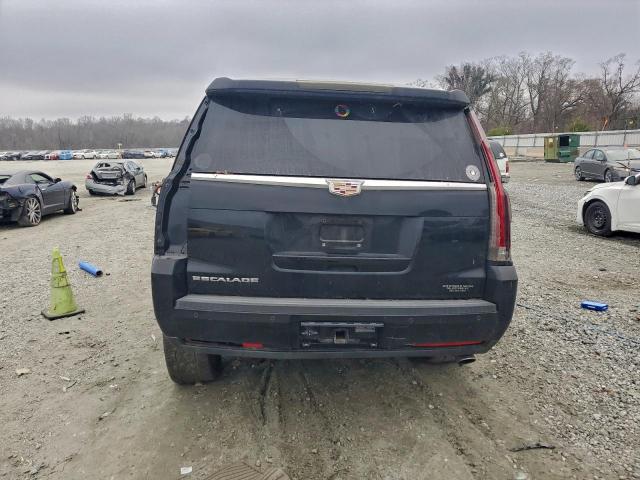 Cadillac Escalade Premium Image 10