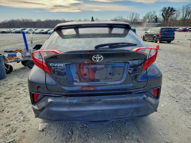 Toyota C-HR Xle Image 6