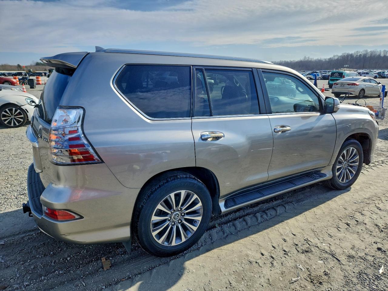 Lexus Gx 460 Luxury Image 3