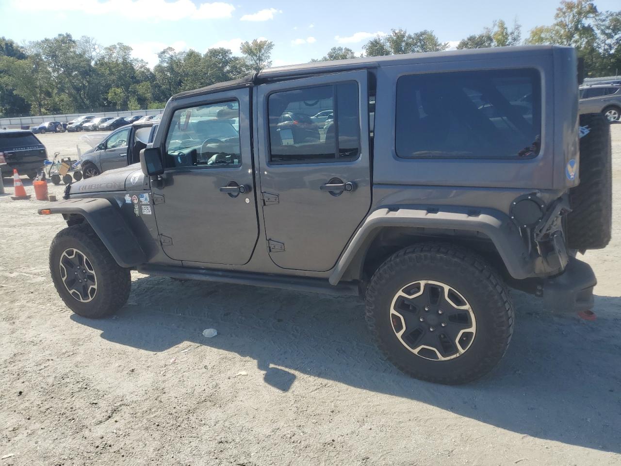 Jeep Wrangler Rubicon Image 2