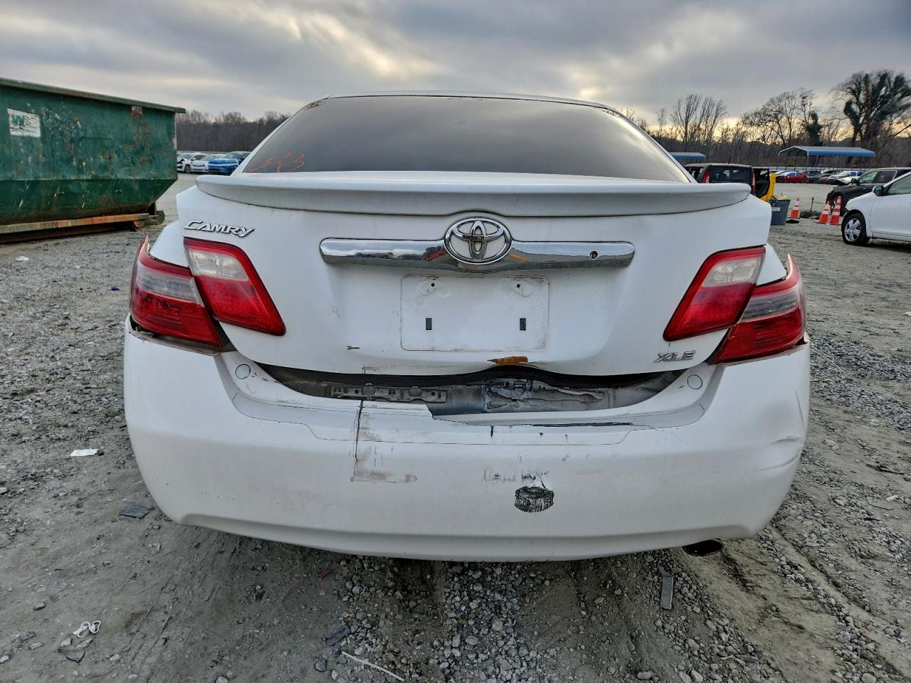 Toyota Camry Ce Image 8