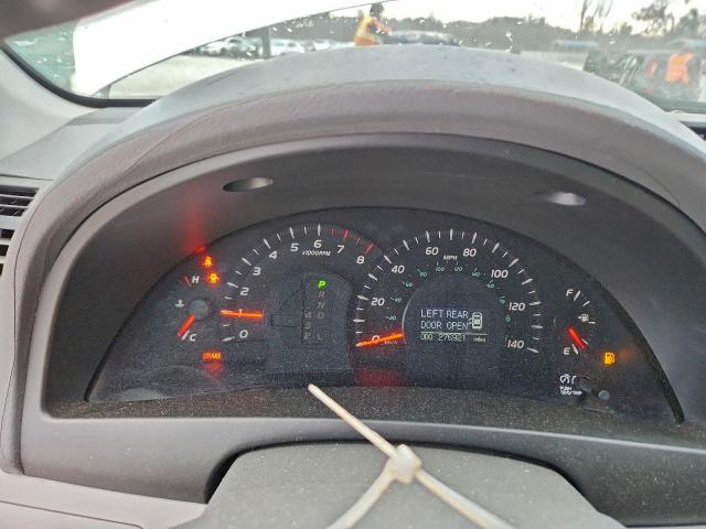 Toyota Camry Ce Image 5