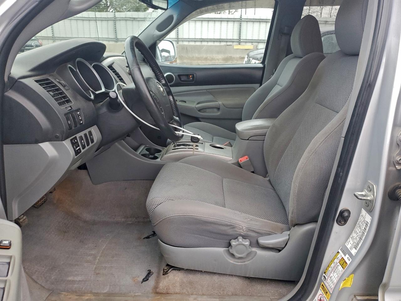 Toyota Tacoma Double Cab Image 5