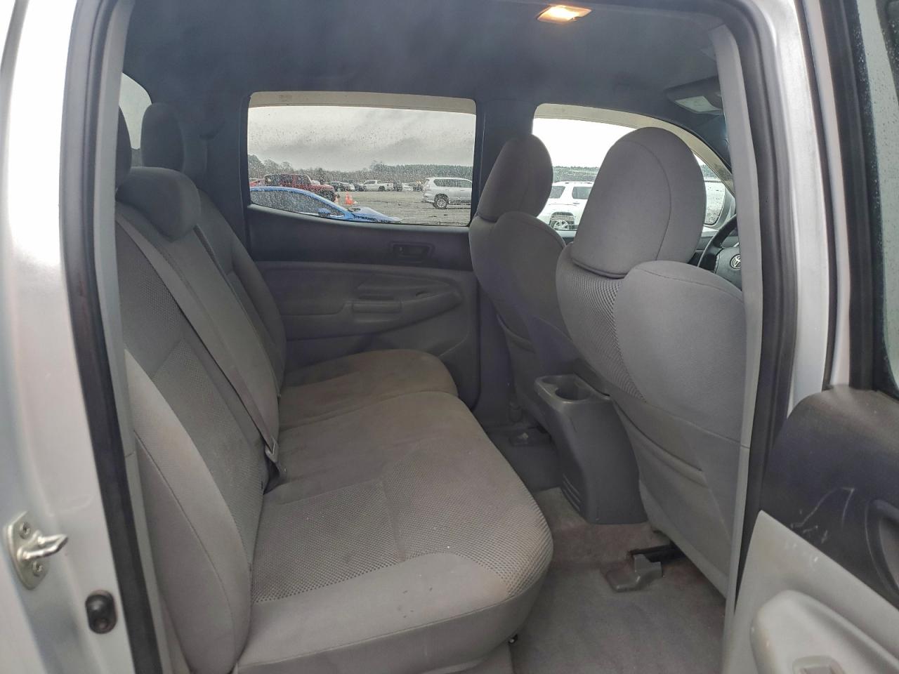 Toyota Tacoma Double Cab Image 6