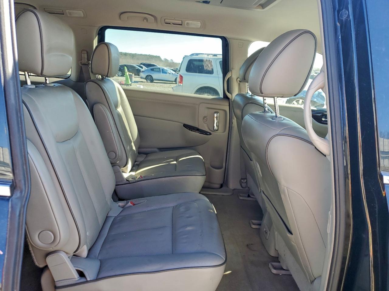 Nissan Quest S Image 7