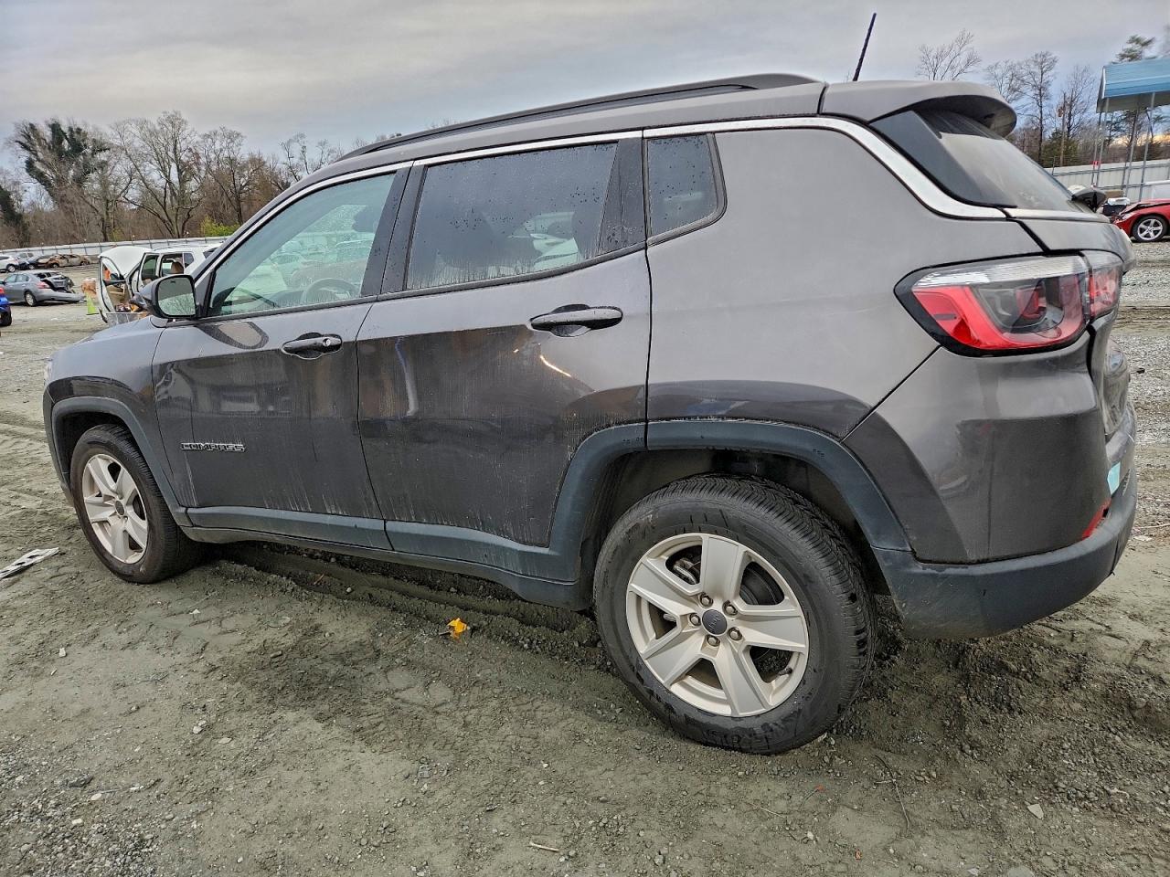 Jeep Compass Latitude Image 4
