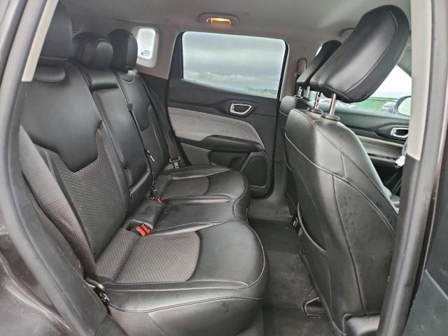 Jeep Compass Latitude Image 11