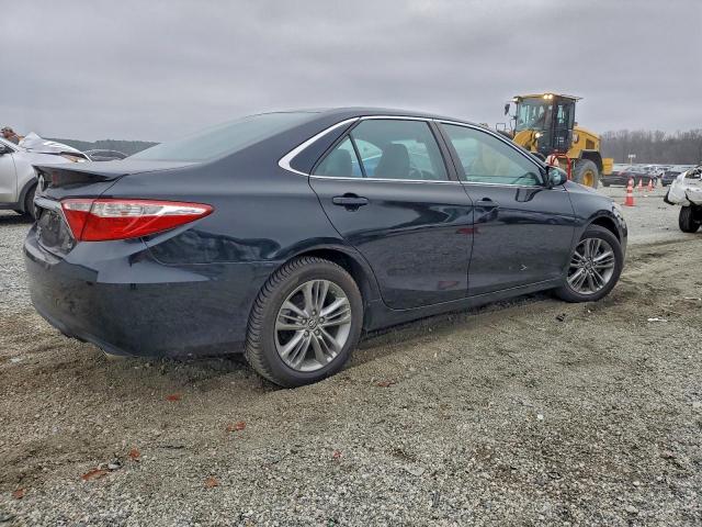 Toyota Camry Le Image 2