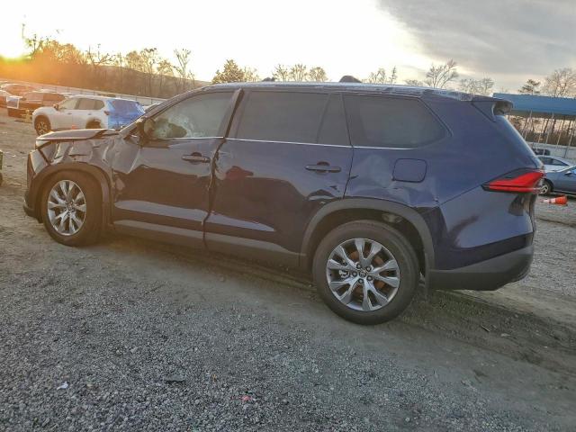 Toyota Grand High Xle Image 4