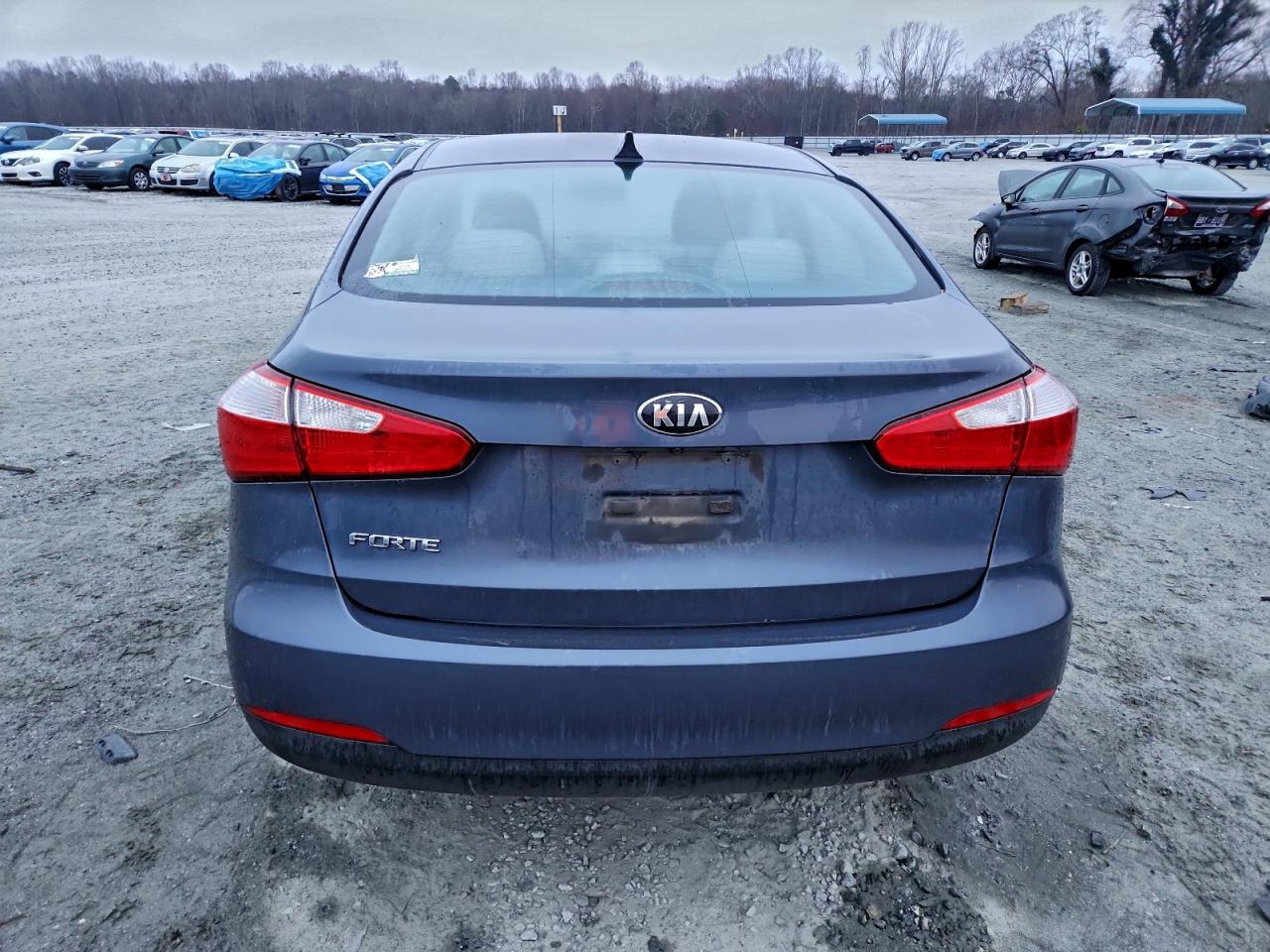Kia Forte Lx Image 8