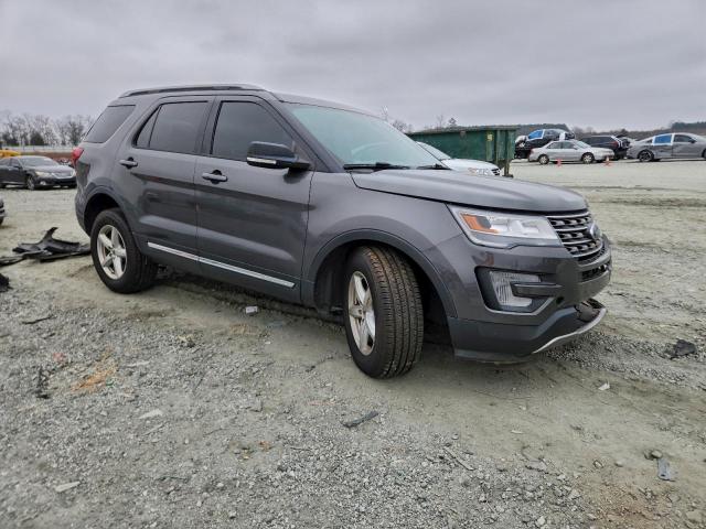 Ford Explorer Xlt Image 8