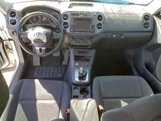 Volkswagen Tiguan S Image 4