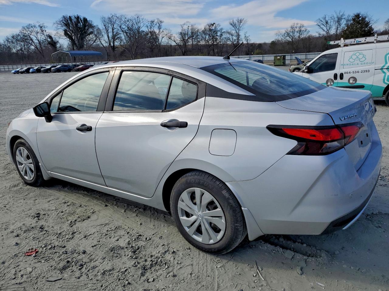 Nissan Versa S Image 12