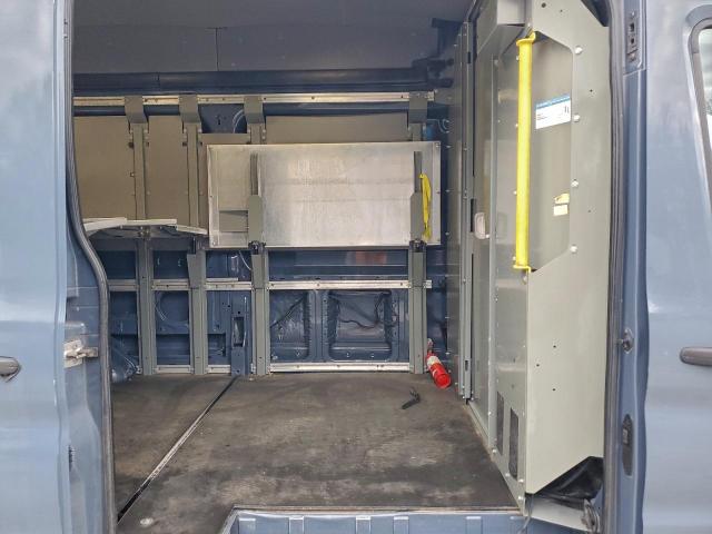 Ford Transit T-250 Image 12