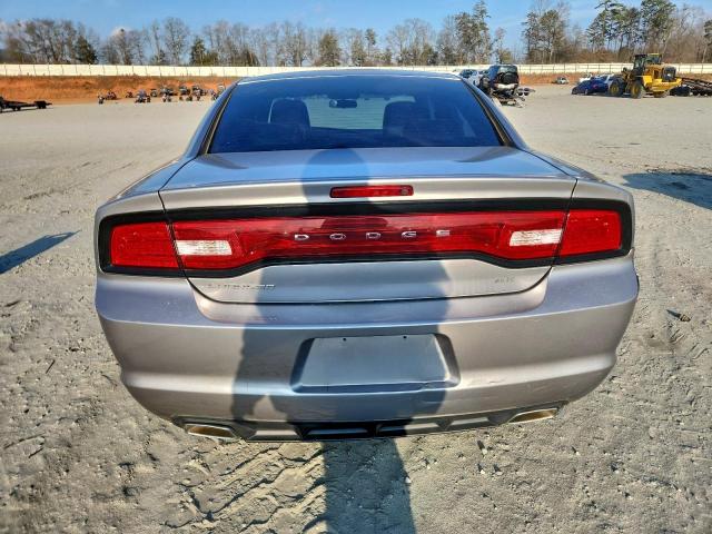 Dodge Charger Se Image 10