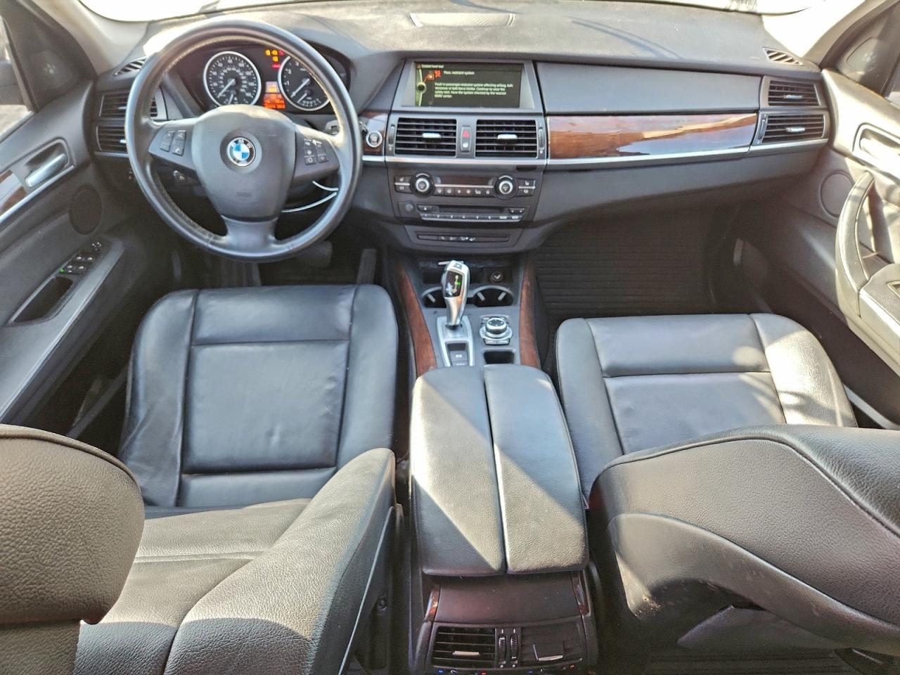 BMW X Series Xdrive50i Image 3