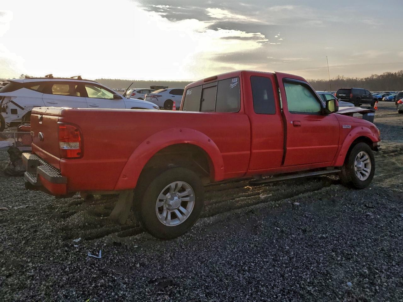 Ford Ranger Super Cab Image 2