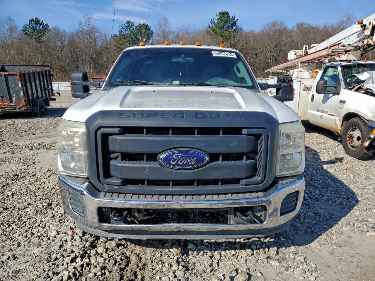 Ford F-350 Super Duty Image 7