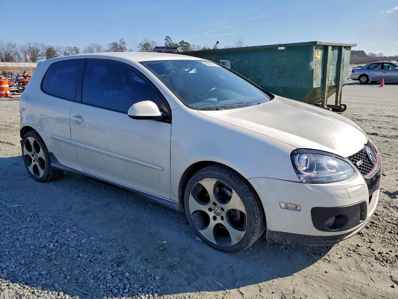 Volkswagen GTI Image 2