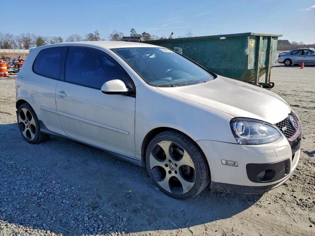 Volkswagen GTI Image 2