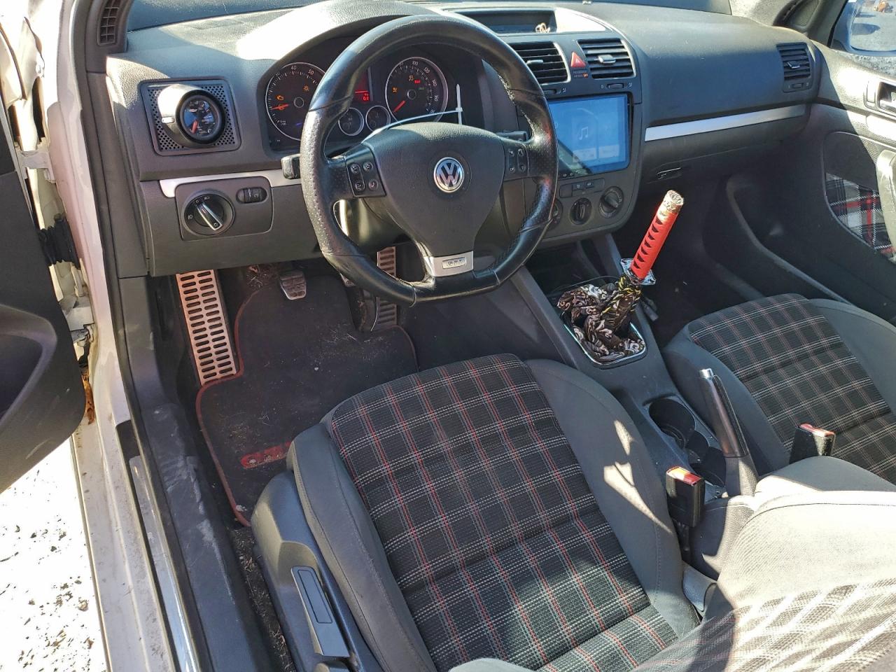 Volkswagen GTI Image 3