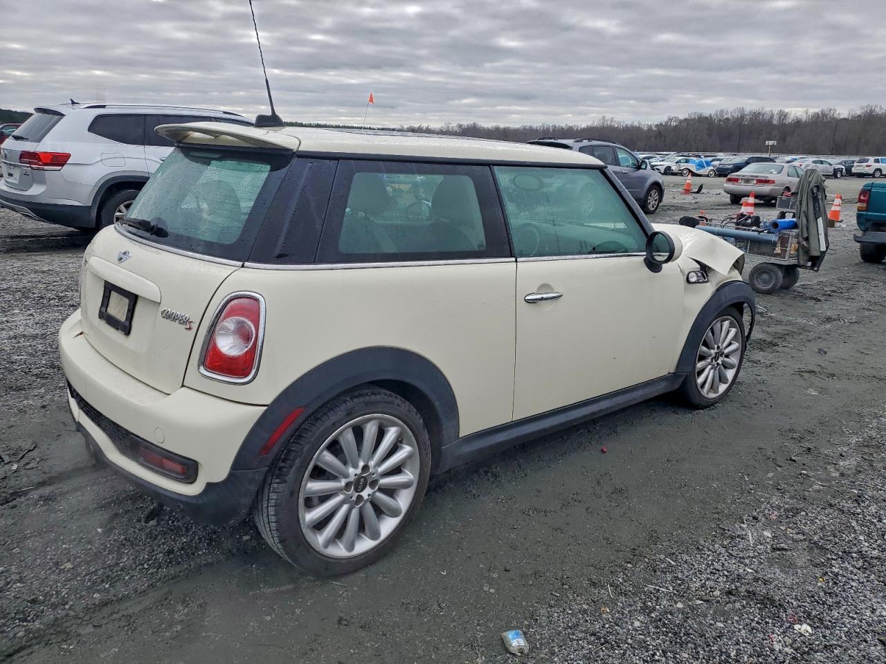 MINI Cooper S Image 2
