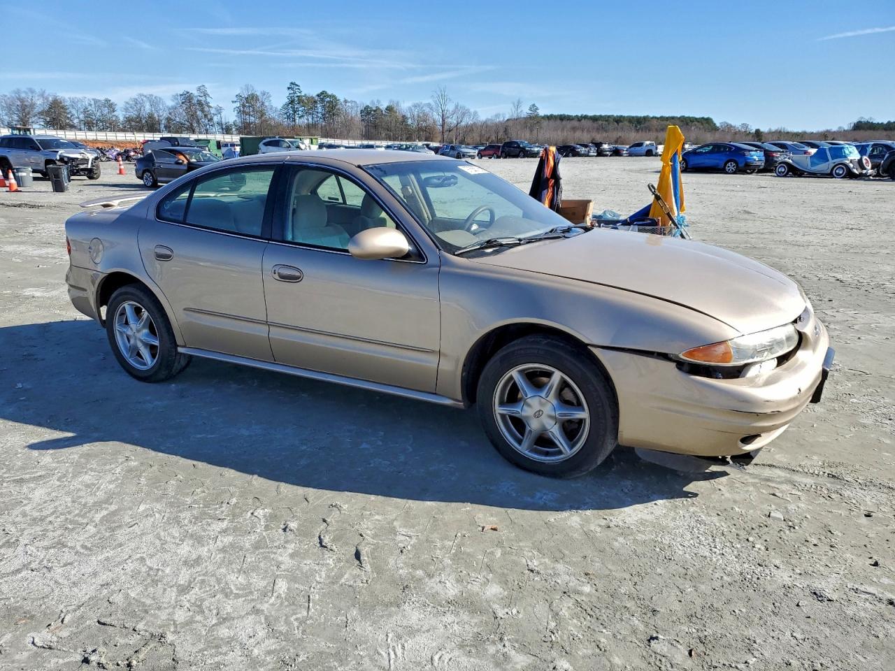 Oldsmobile Alero Gl Image 2