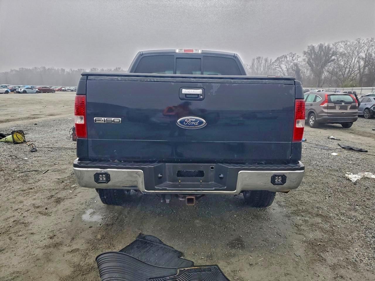 Ford F-150 Supercrew Image 3