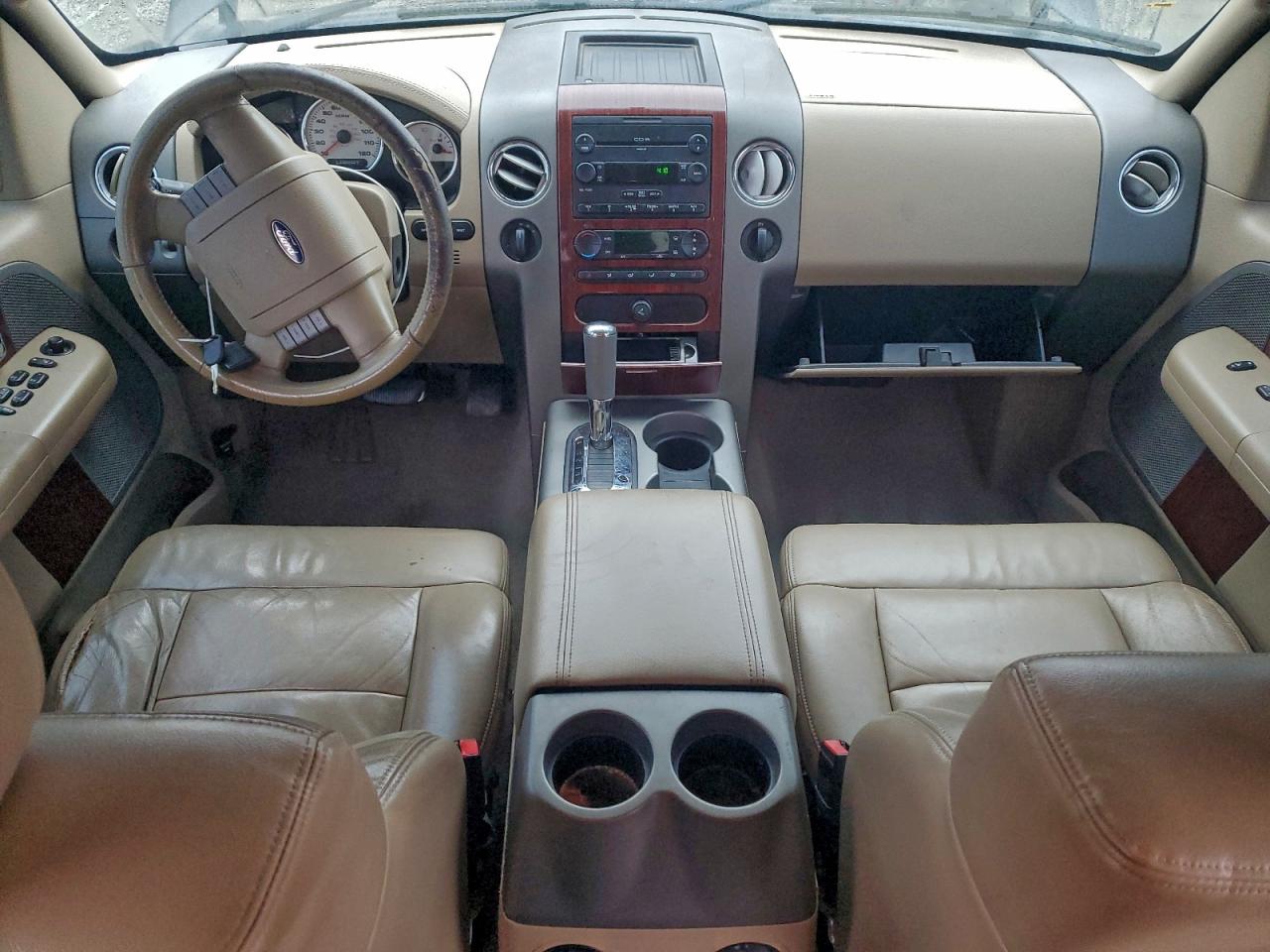 Ford F-150 Supercrew Image 4