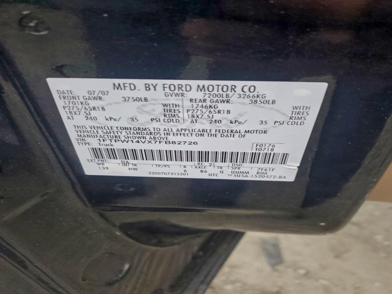 Ford F-150 Supercrew Image 12