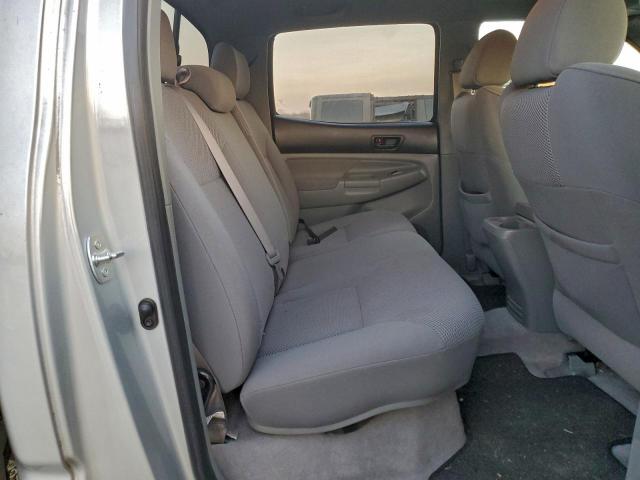 Toyota Tacoma Double Cab Prerunner Image 4