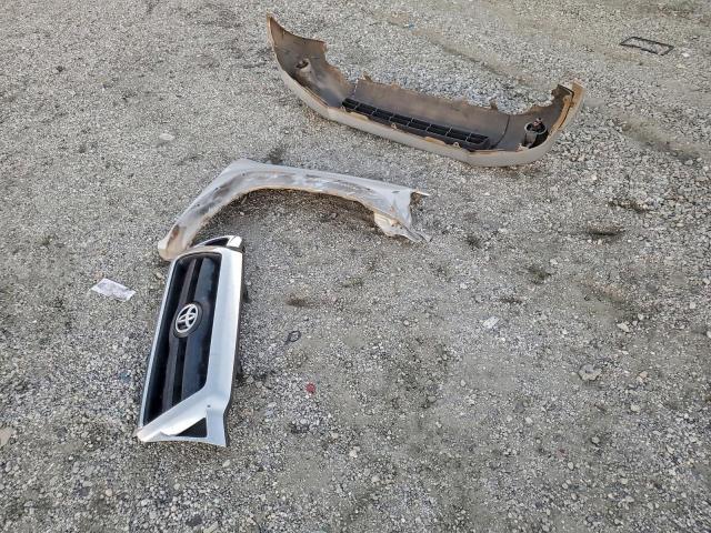 Toyota Tacoma Double Cab Prerunner Image 13