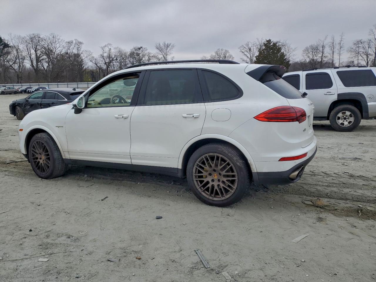 Porsche Cayenne Se Hybrid Platinum Image 2
