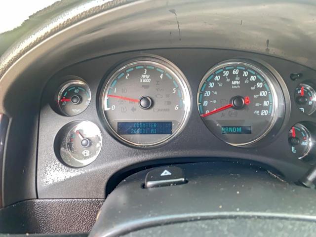 GMC Yukon Denali Image 9