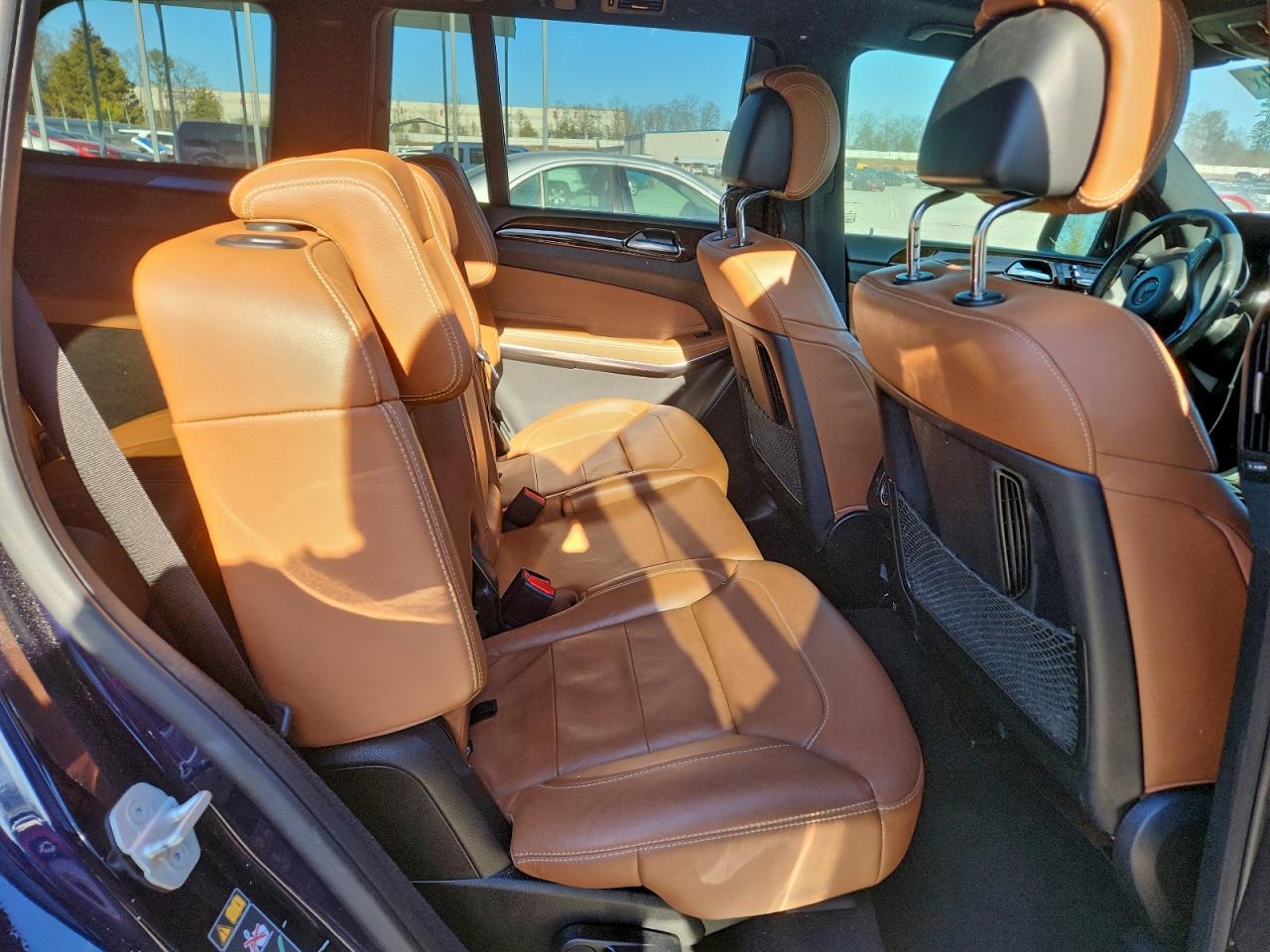 Mercedes-Benz Gls-class 550 4matic Image 10