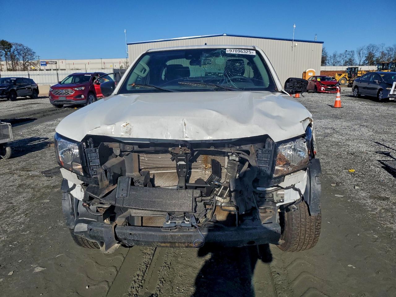 Nissan Frontier S Image 5