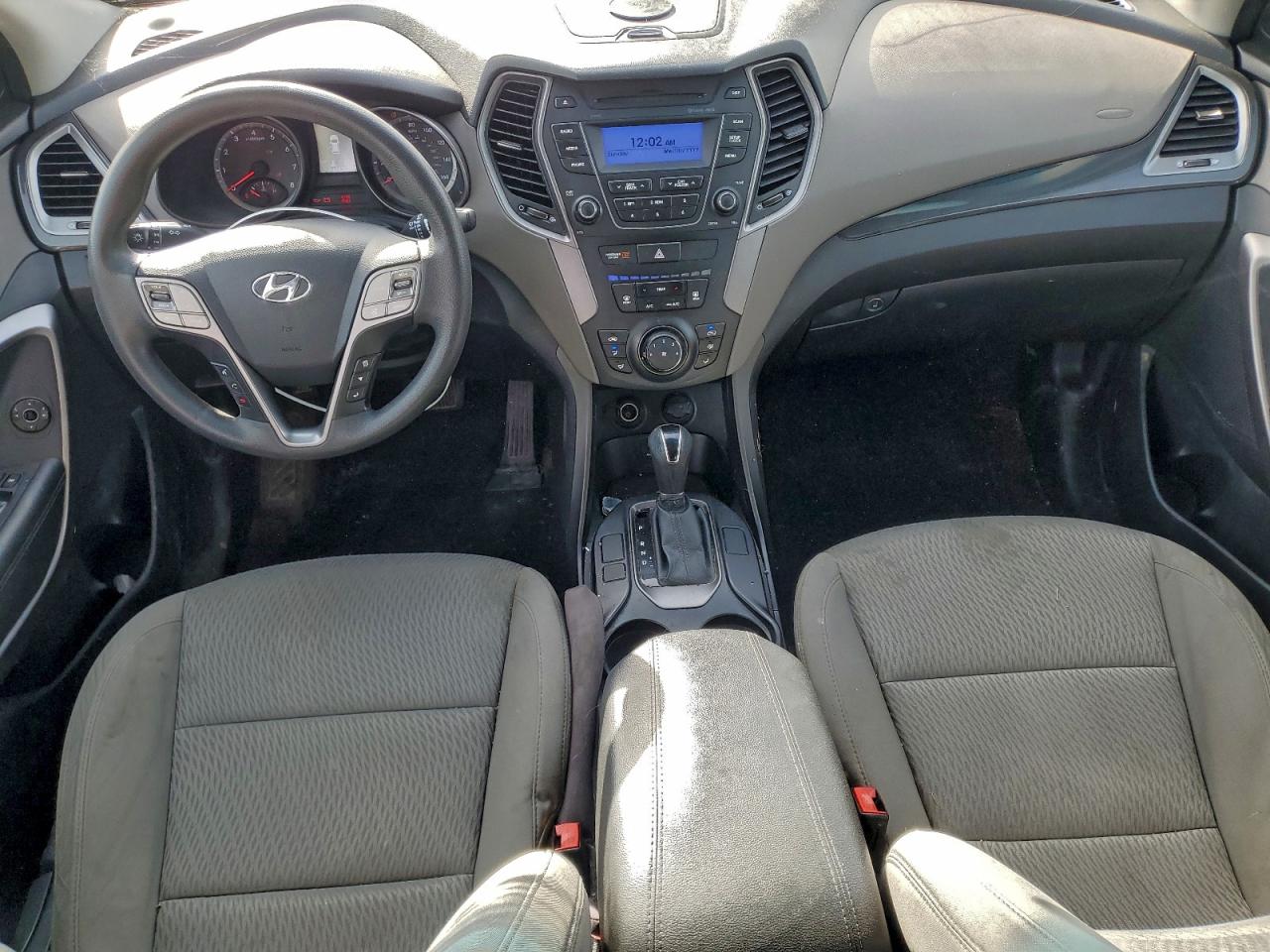 Hyundai SANTA FE Image 13