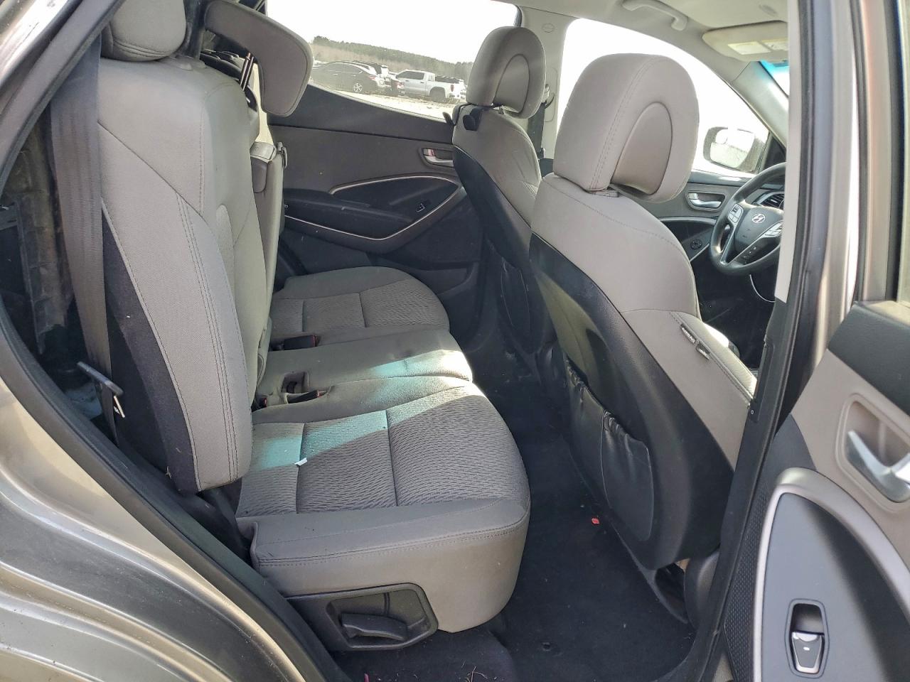 Hyundai SANTA FE Image 10