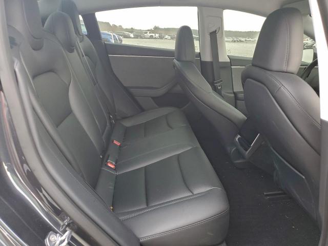 Tesla Model 3 Image 12