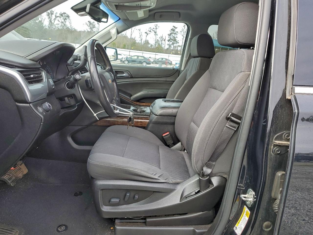 Chevrolet Tahoe C1500 Ls Image 9