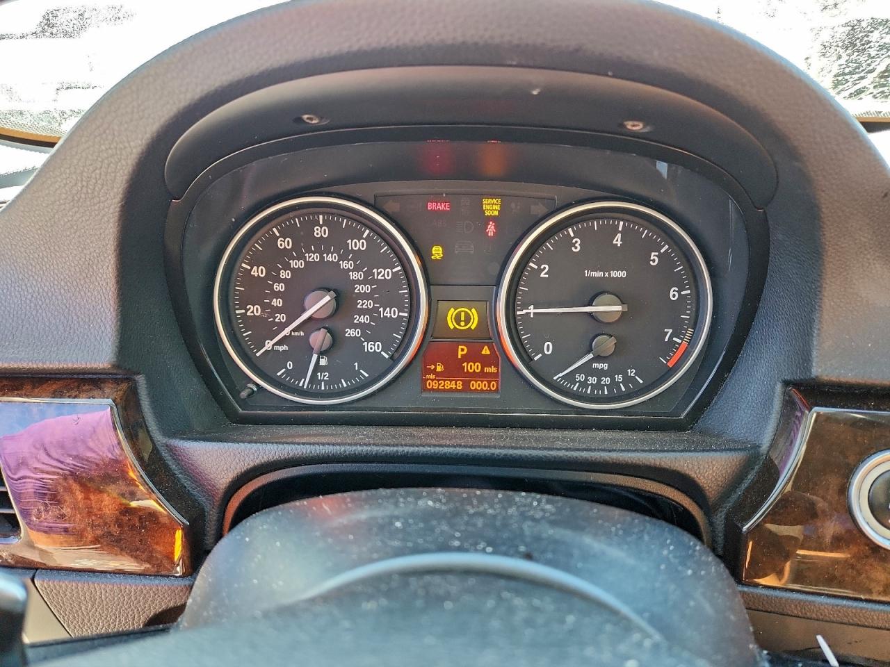 BMW 3 Series I Image 10