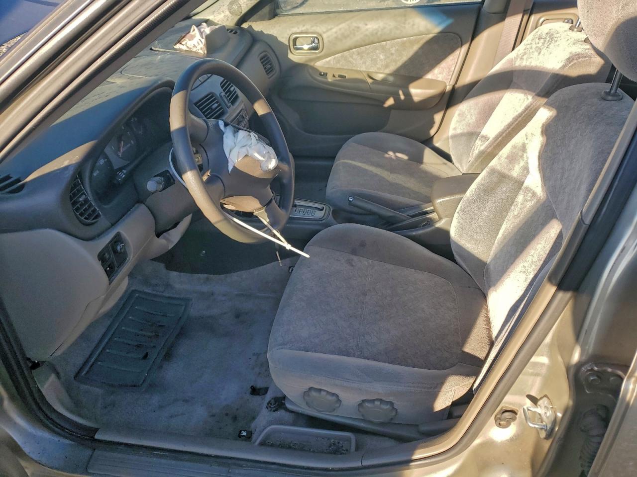 Nissan Sentra Xe Image 4