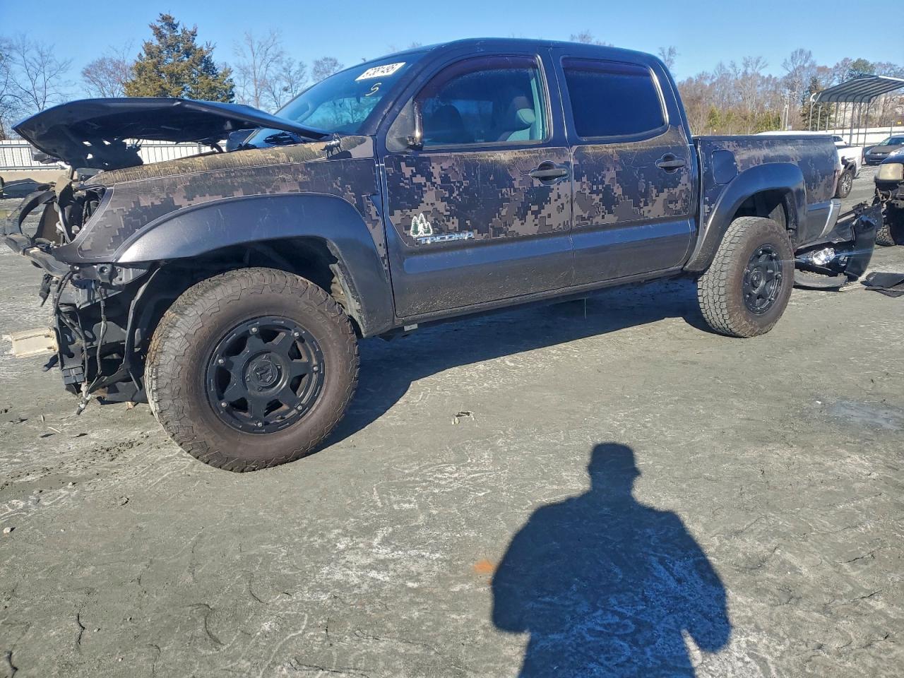 Toyota Tacoma Double Cab Image 1